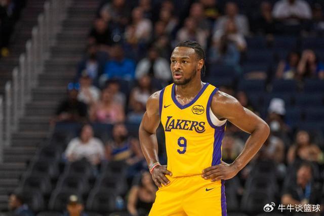 未来的年轻人面临更大挑战与困境